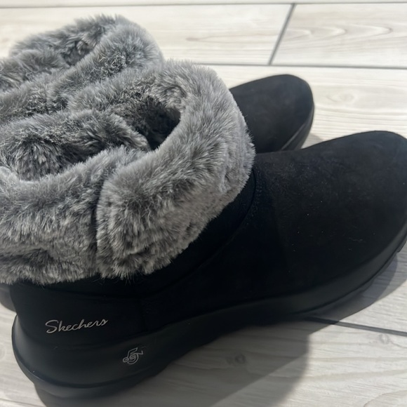 SKECHERS ON-THE-GO JOY SAVVY BOOT - Picture 5 of 11